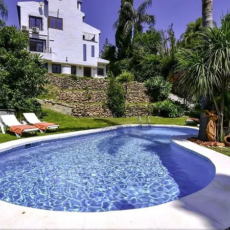 Villa En *